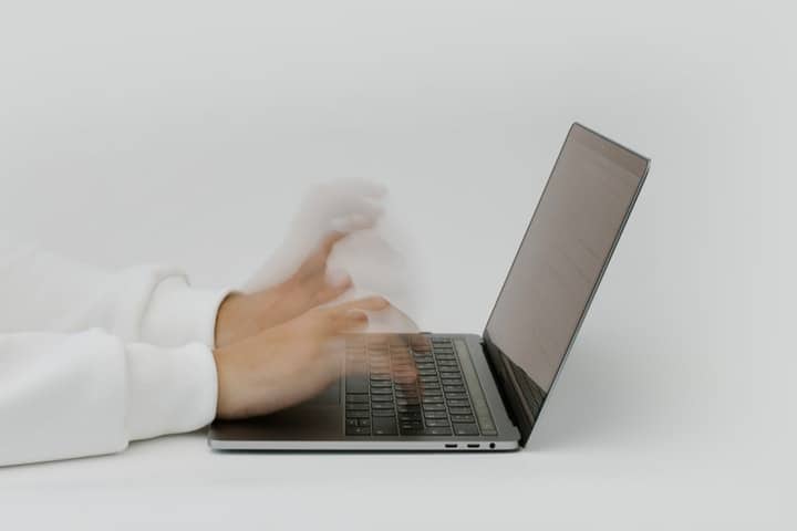 cómo ganar dinero desde casa escribiendo